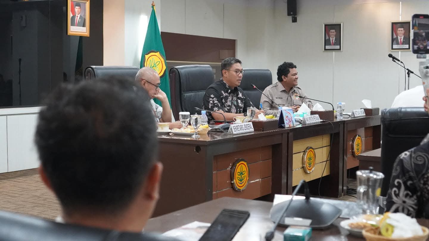 Rapat persiapan Rapimnas Tani Merdeka Indonesia